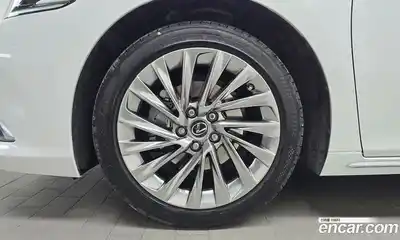 Lexus ES 2026 2.5 Автомат в Москве № 168002, миниатюра 2