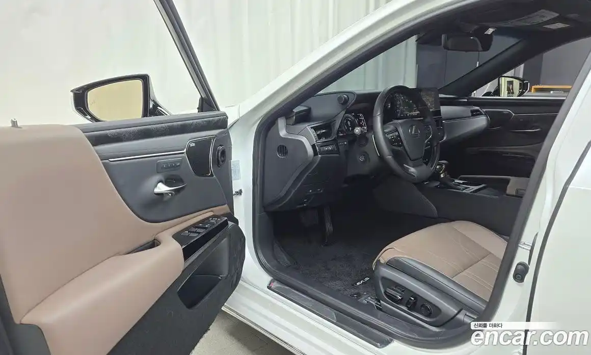 Lexus ES 2026 2.5 Автомат в Москве № 168002, фото 9