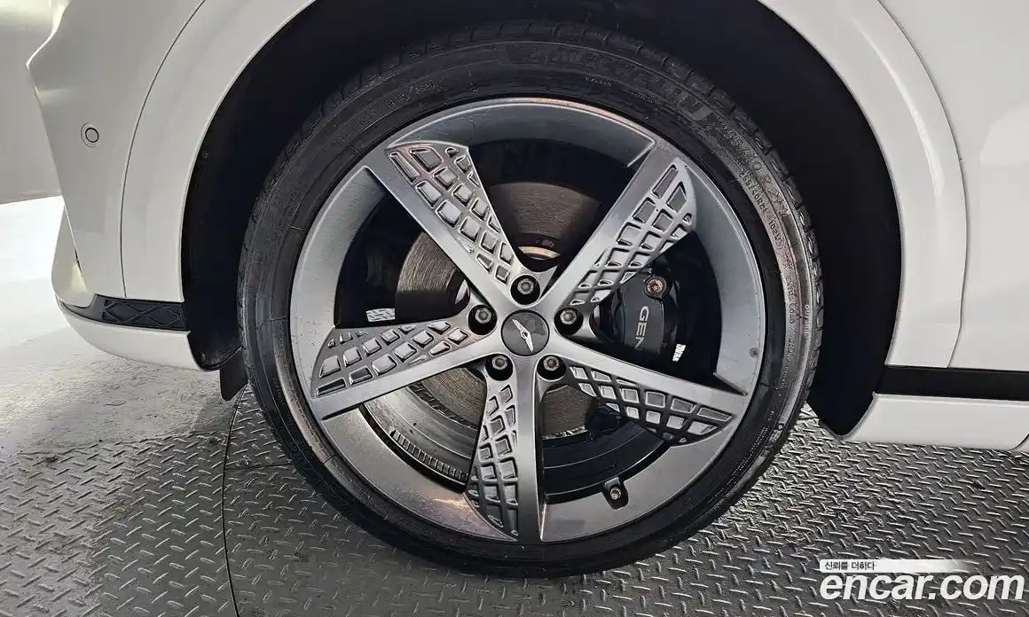 Genesis GV70 2022 2.5 Автомат в Москве № 16909, фото 3