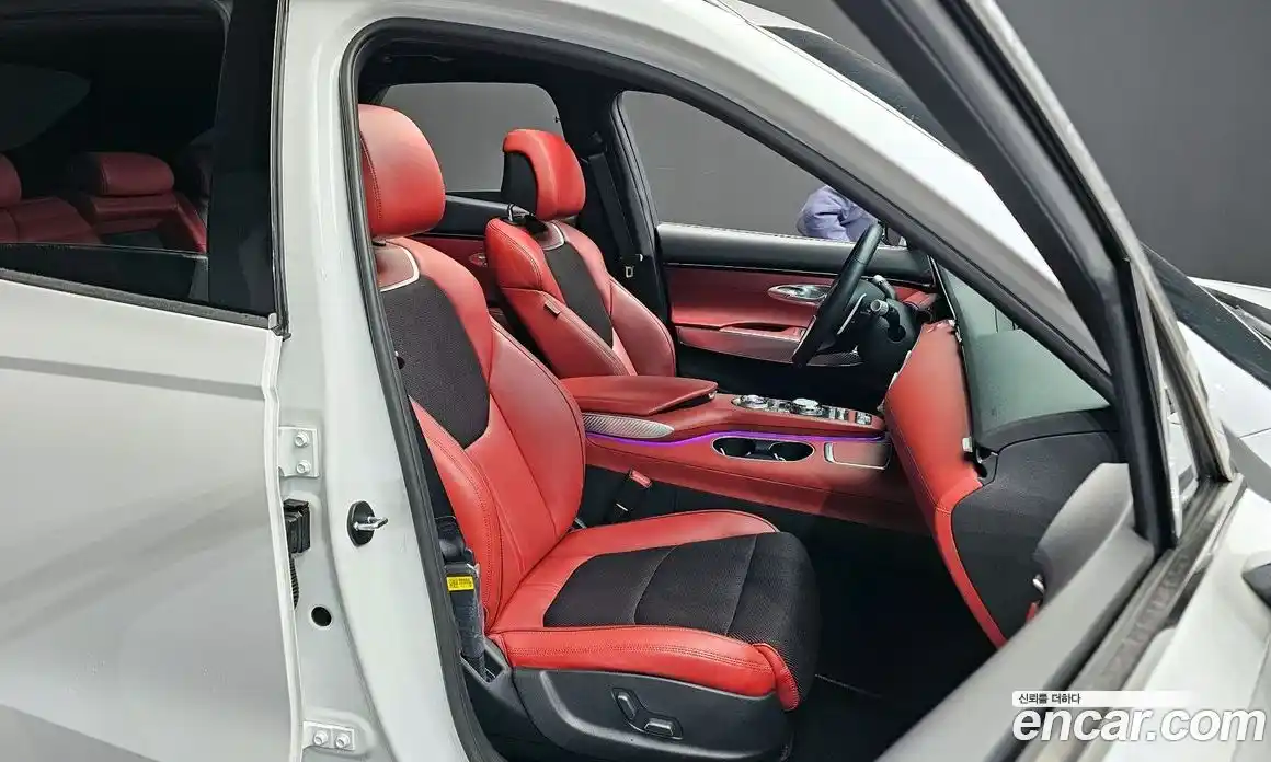 Genesis GV70 2022 2.5 Автомат в Москве № 16909, фото 7