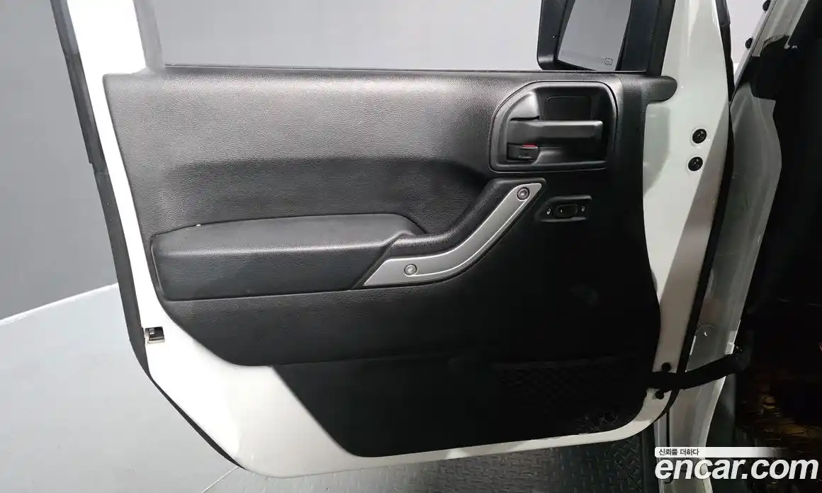 Jeep Wrangler 2016 3.6 Автомат в Москве № 169760, фото 12