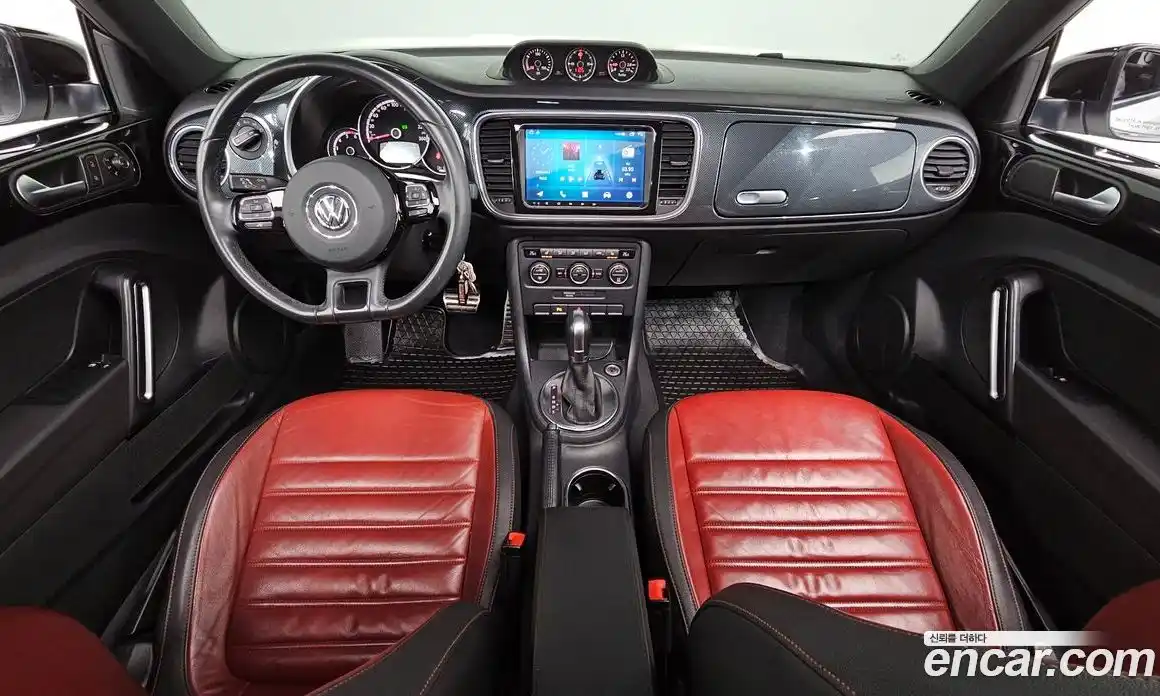 Volkswagen Beatle 2015 2.0 Автомат в Москве № 172337, фото 20