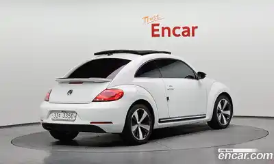 Volkswagen Beatle 2015 2.0 Автомат в Москве № 172337, миниатюра 3