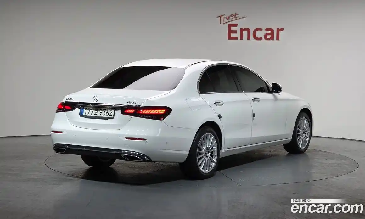 Mercedes-Benz E-Class 2022 1.9 Автомат в Москве № 178870, фото 17