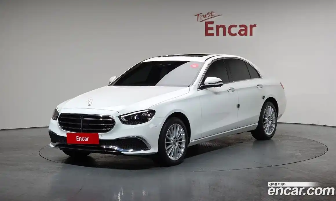 Mercedes-Benz E-Class 2022 1.9 Автомат в Москве № 178870, фото 10