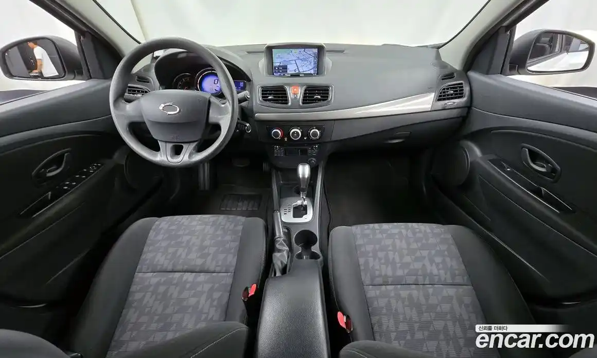 Renault SM3 2015 1.6 Автомат в Москве № 181088, фото 1