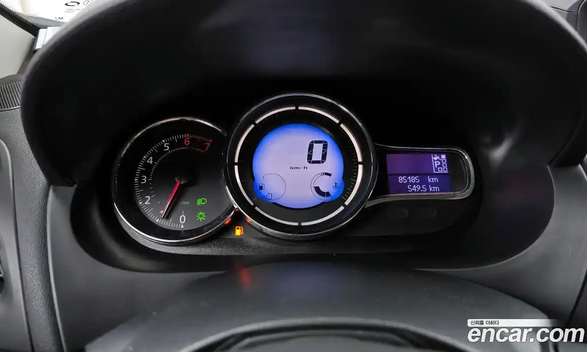 Renault SM3 2015 1.6 Автомат в Москве № 181088, фото 13