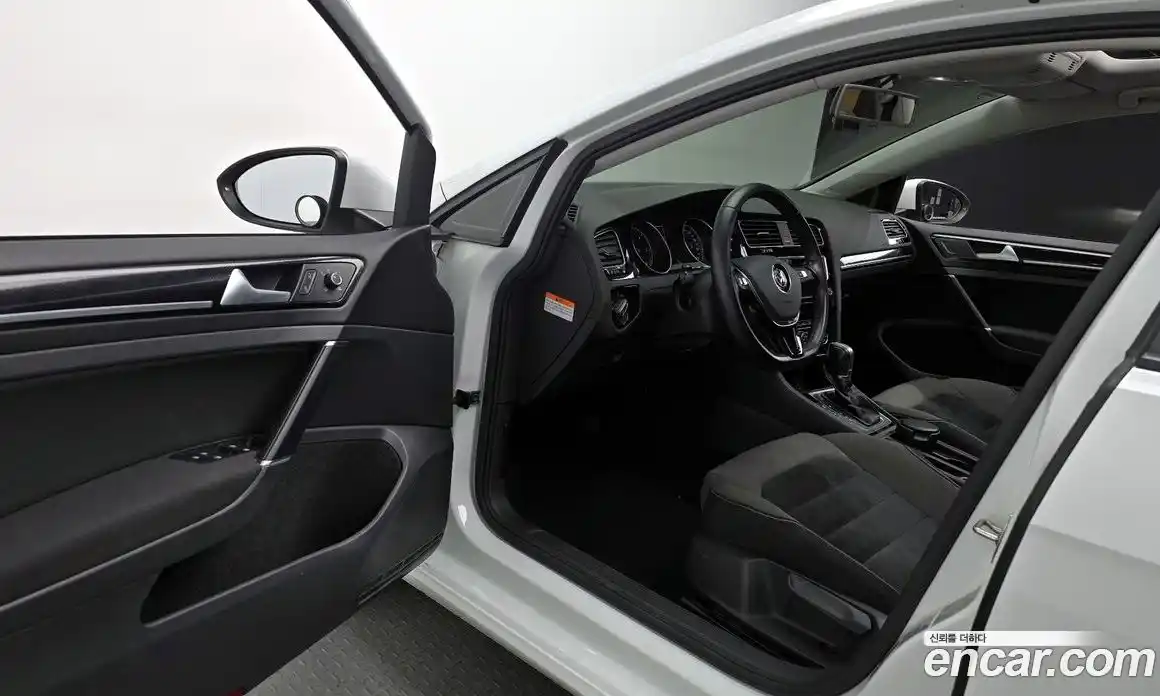 Volkswagen Golf 2016 2.0 Автомат в Москве № 185501, фото 14