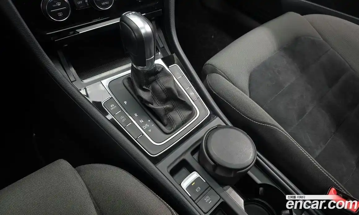 Volkswagen Golf 2016 2.0 Автомат в Москве № 185501, фото 7