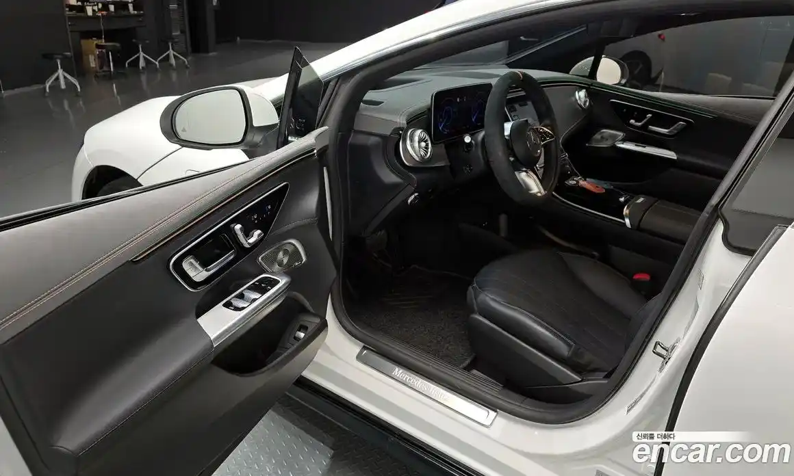 Mercedes-Benz EQE 2023 0.3 Автомат в Москве № 194177, фото 10