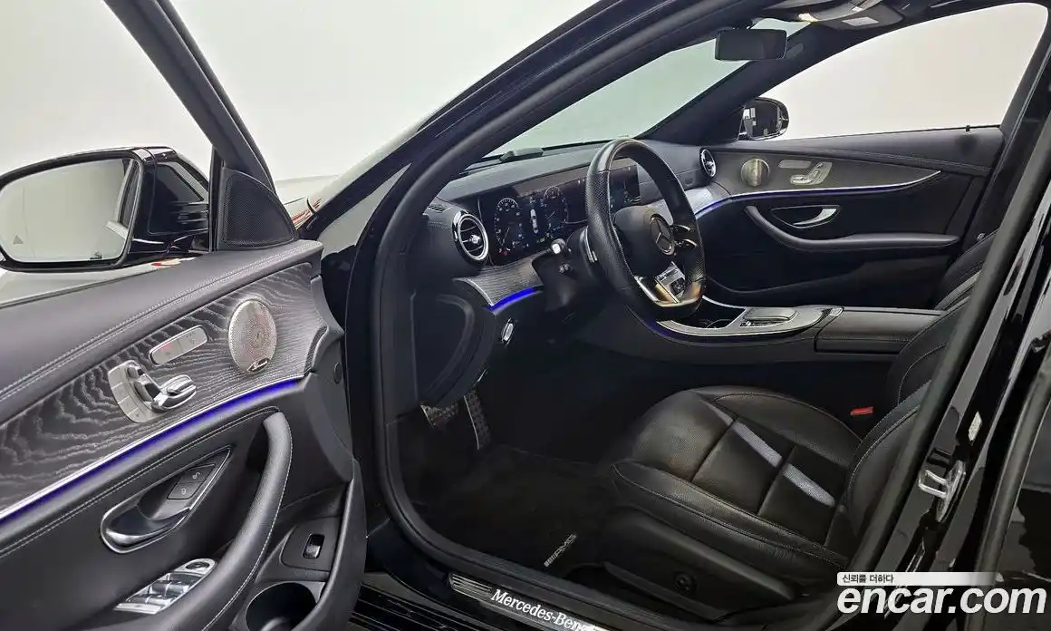 Mercedes-Benz E-Class 2022 2.0 Автомат в Москве № 194264, фото 13