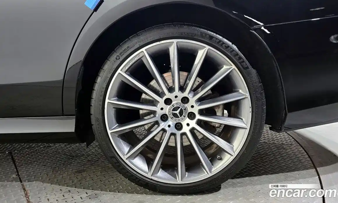 Mercedes-Benz E-Class 2022 2.0 Автомат в Москве № 194264, фото 14