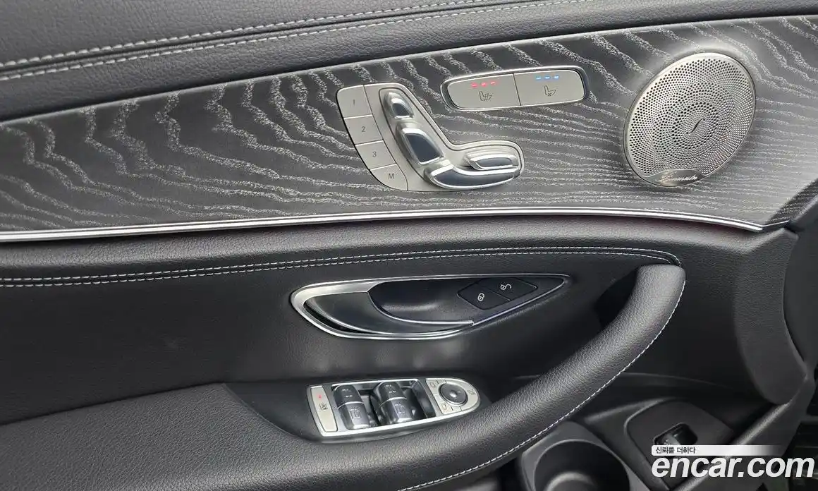 Mercedes-Benz E-Class 2022 2.0 Автомат в Москве № 194264, фото 3