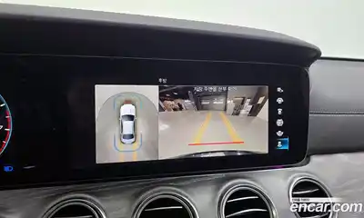 Mercedes-Benz E-Class 2022 2.0 Автомат в Москве № 194264, миниатюра 5