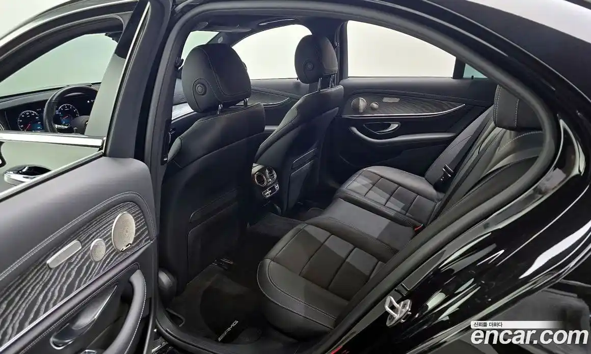 Mercedes-Benz E-Class 2022 2.0 Автомат в Москве № 194264, фото 7