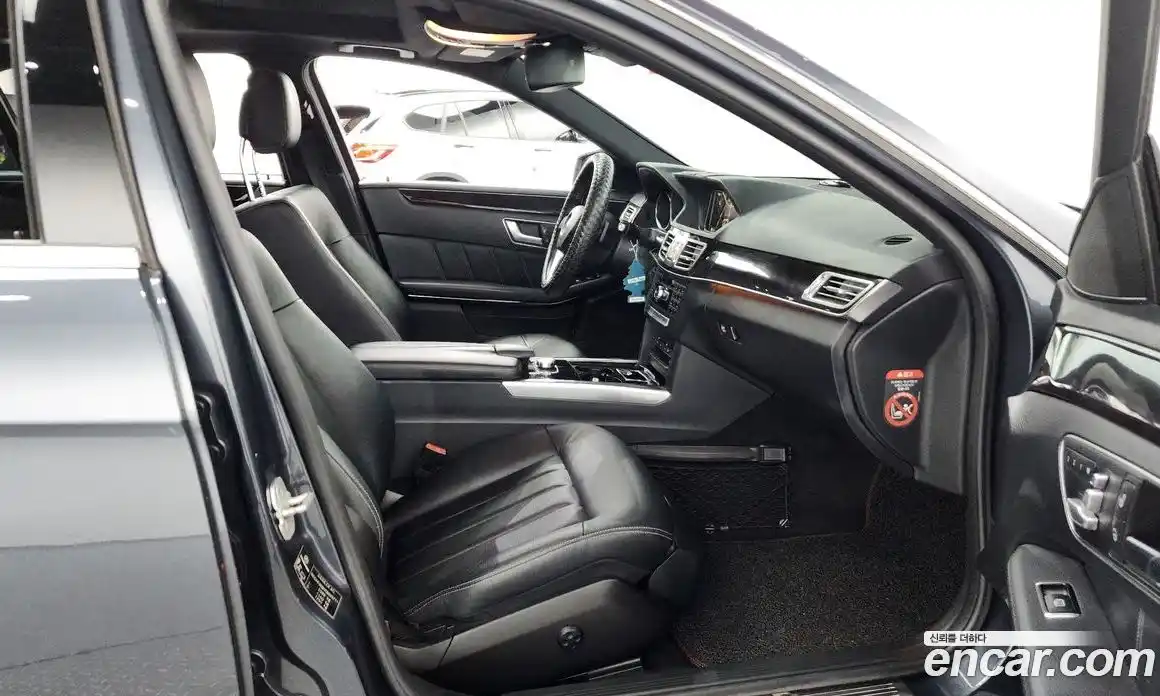 Mercedes-Benz E-Class 2014 3.5 Автомат в Москве № 194563, фото 18