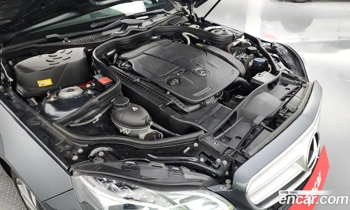 Mercedes-Benz E-Class 2014 3.5 Автомат в Москве № 194563, фото 20