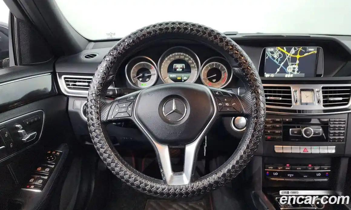 Mercedes-Benz E-Class 2014 3.5 Автомат в Москве № 194563, фото 5