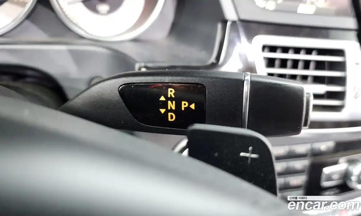 Mercedes-Benz E-Class 2014 3.5 Автомат в Москве № 194563, фото 8