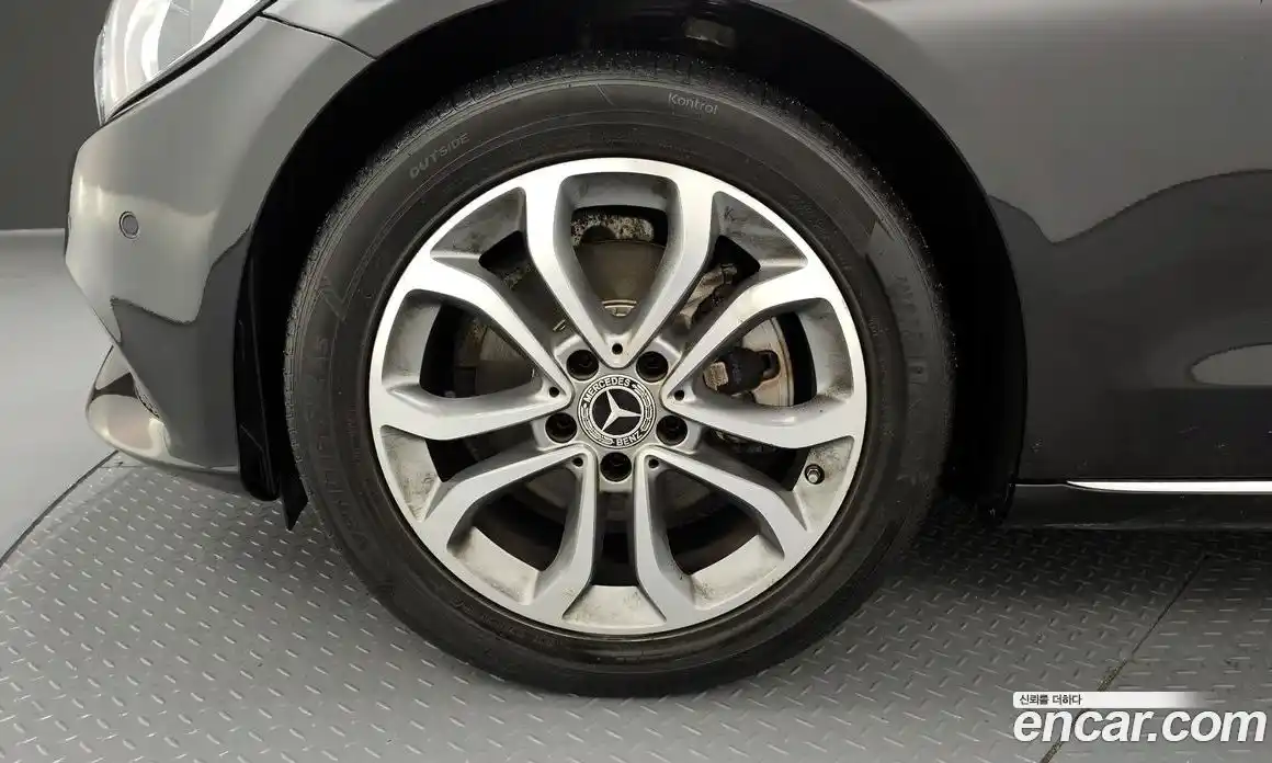 Mercedes-Benz C-Class 2017 2.0 Автомат в Москве № 195119, фото 11