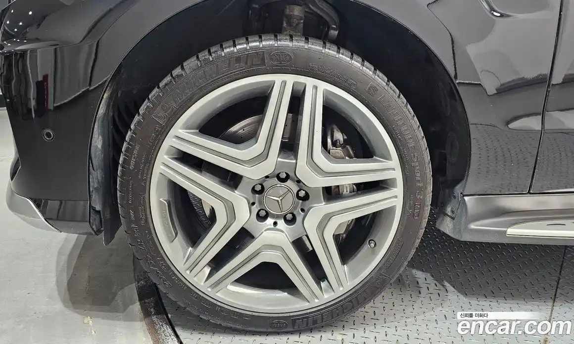 Mercedes-Benz M-Class 2014 5.5 Автомат в Москве № 195656, фото 15