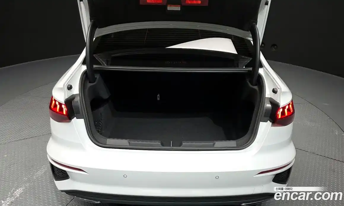 Audi A3 2023 2.0 Автомат в Москве № 196173, фото 14