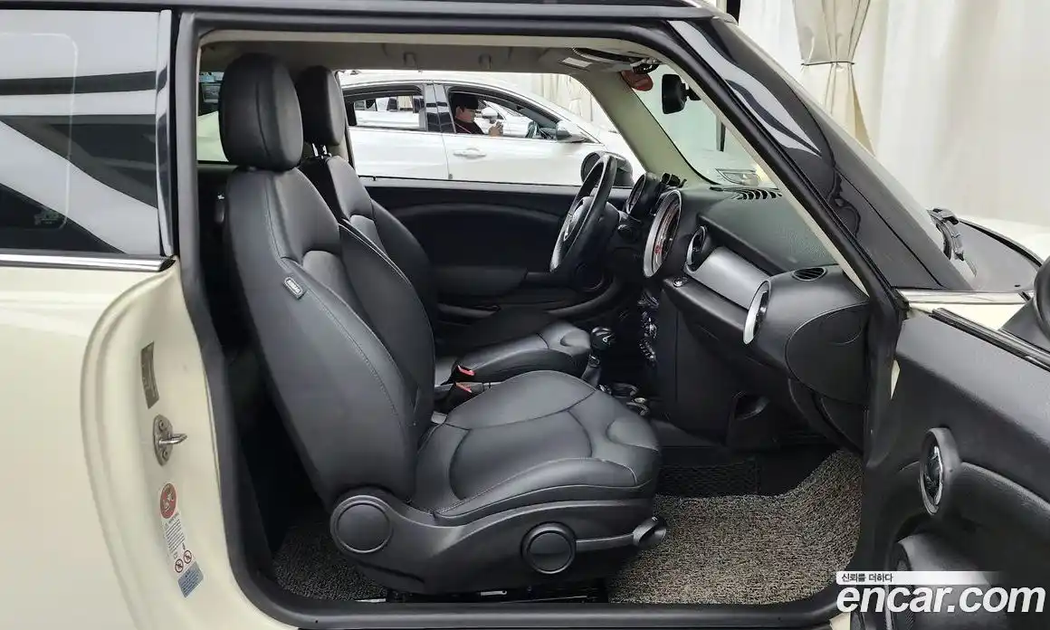 Mini Cooper 2013 2.0 Автомат в Москве № 198445, фото 18