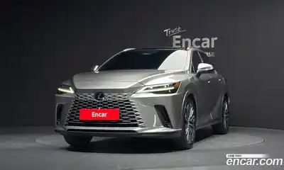 Lexus RX, 2025