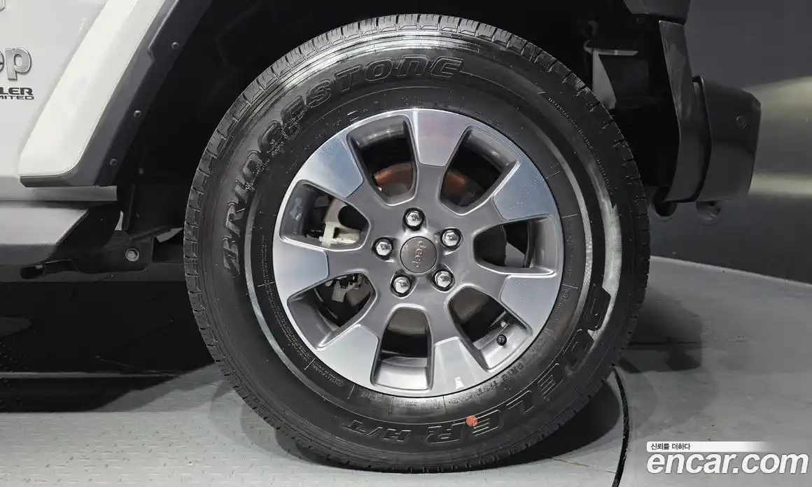 Jeep Wrangler 2021 2.0 Автомат в Москве № 199379, фото 1