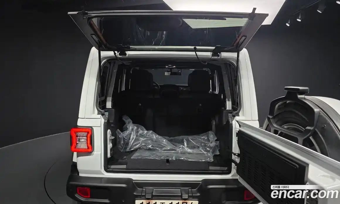 Jeep Wrangler 2021 2.0 Автомат в Москве № 199379, фото 19