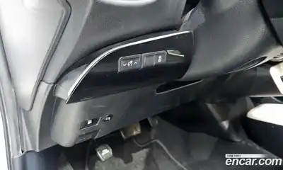 Toyota Prius 2016 1.8 Автомат в Москве № 199708, миниатюра 3