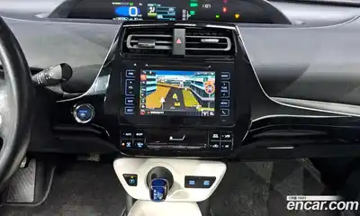 Toyota Prius 2016 1.8 Автомат в Москве № 199708, миниатюра 5