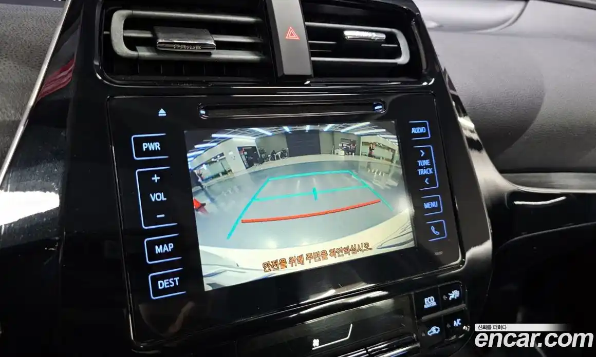 Toyota Prius 2016 1.8 Автомат в Москве № 199708, фото 7