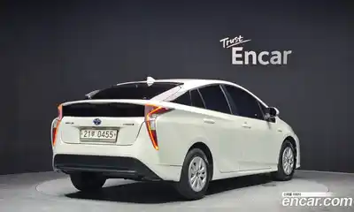 Toyota Prius 2016 1.8 Автомат в Москве № 199708, миниатюра 8