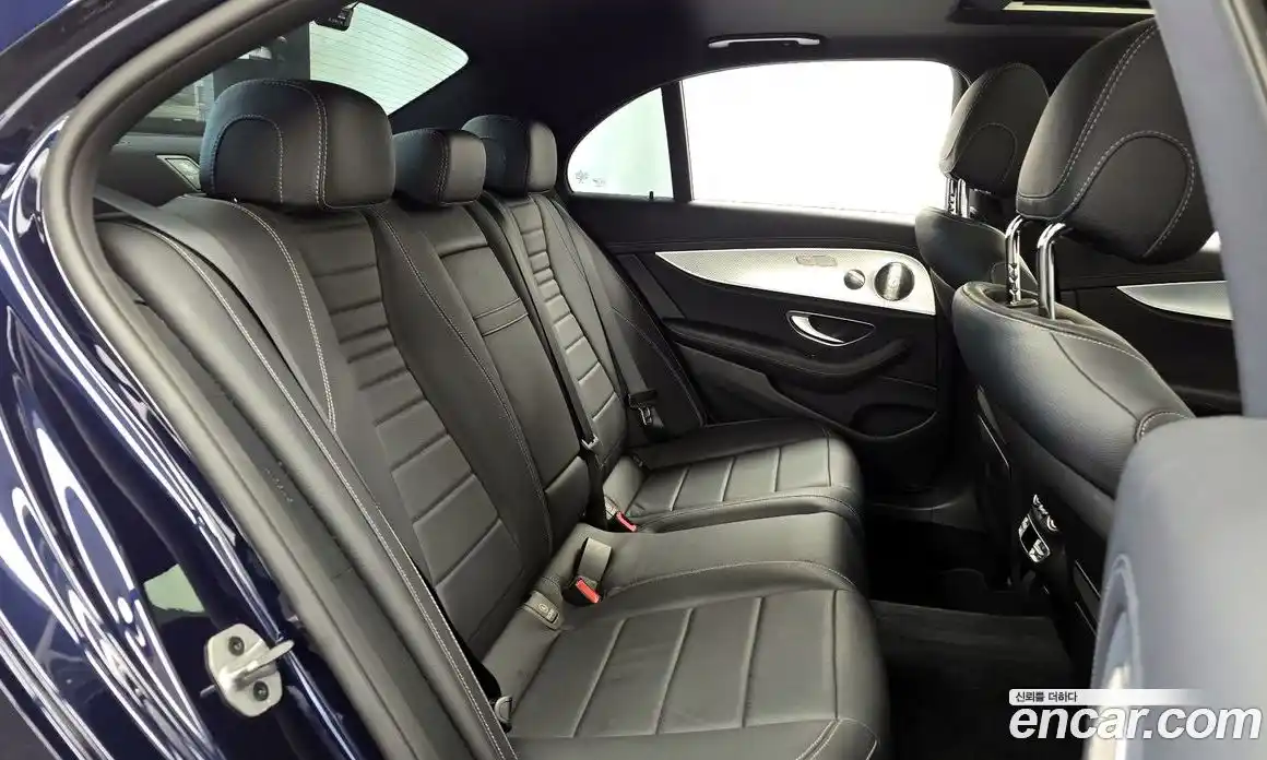 Mercedes-Benz E-Class 2021 2.0 Автомат в Москве № 205739, фото 11