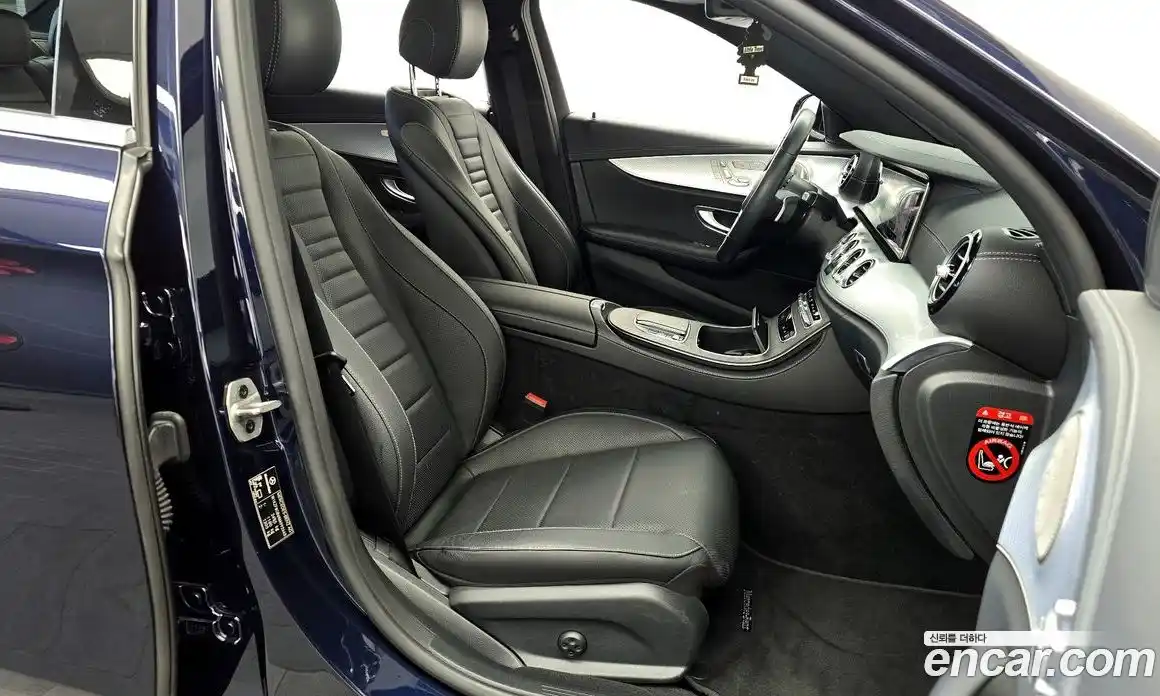 Mercedes-Benz E-Class 2021 2.0 Автомат в Москве № 205739, фото 15