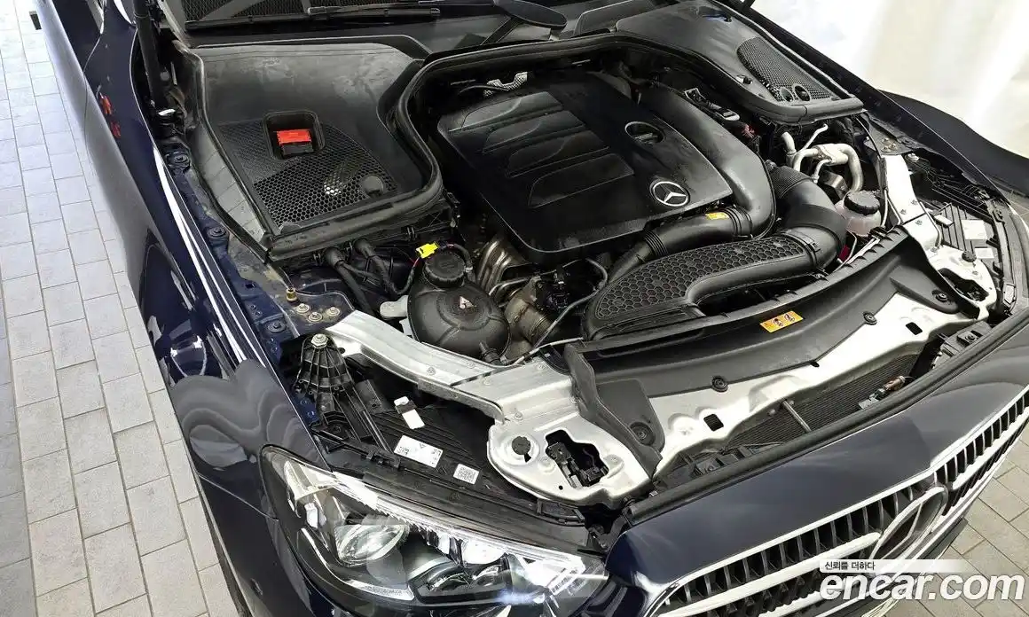 Mercedes-Benz E-Class 2021 2.0 Автомат в Москве № 205739, фото 16