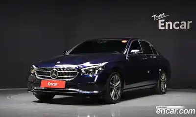 Mercedes-Benz E-Class 2021 2.0 Автомат в Москве № 205739, миниатюра 4