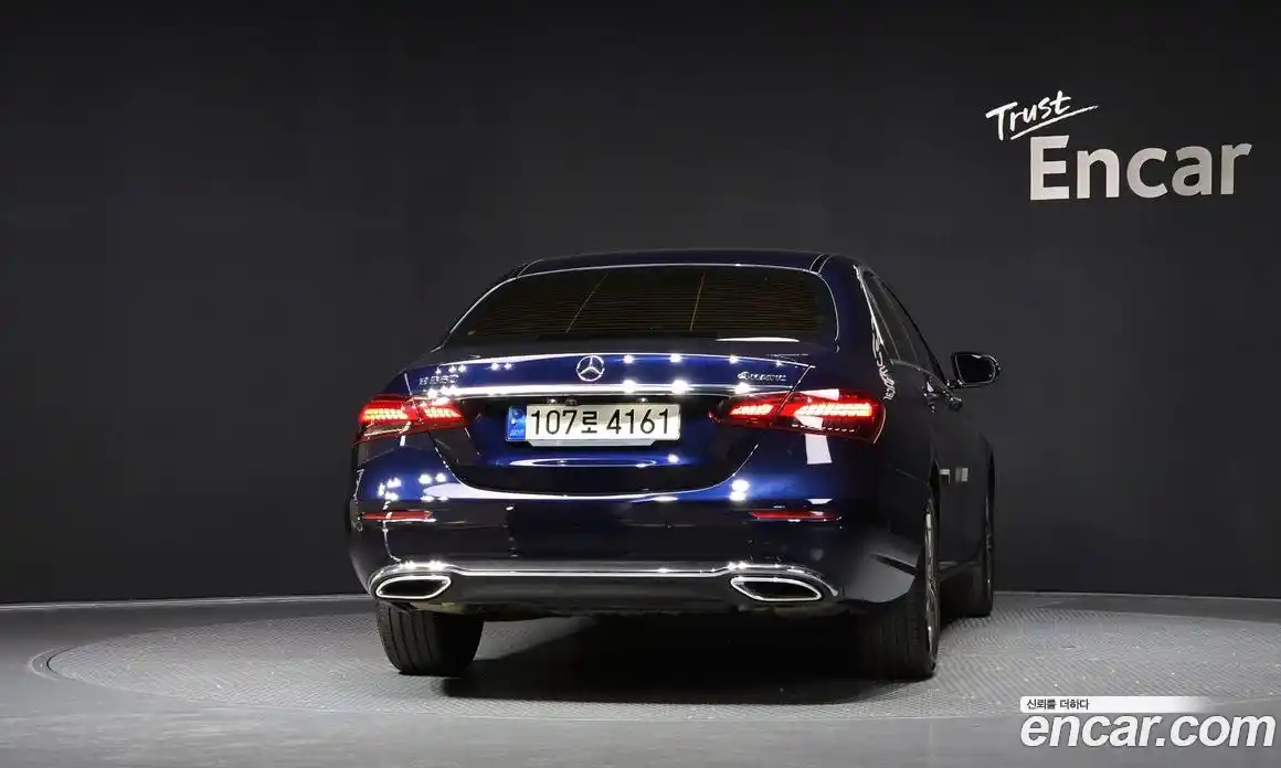 Mercedes-Benz E-Class 2021 2.0 Автомат в Москве № 205739, фото 10