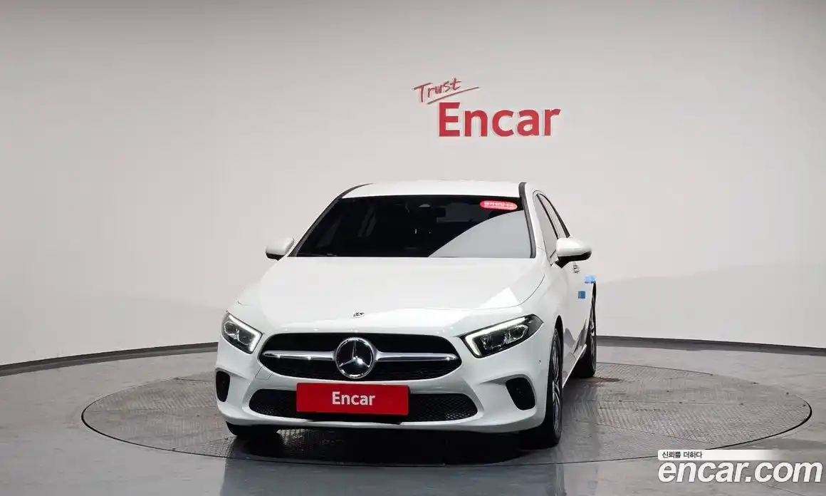 Mercedes-Benz A-Class 2022 2.0 Автомат в Москве № 206300, фото 3