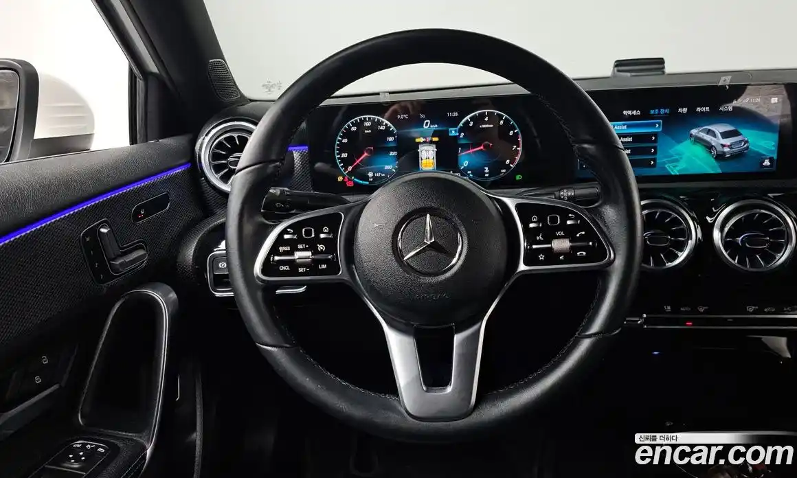 Mercedes-Benz A-Class 2022 2.0 Автомат в Москве № 206300, фото 6