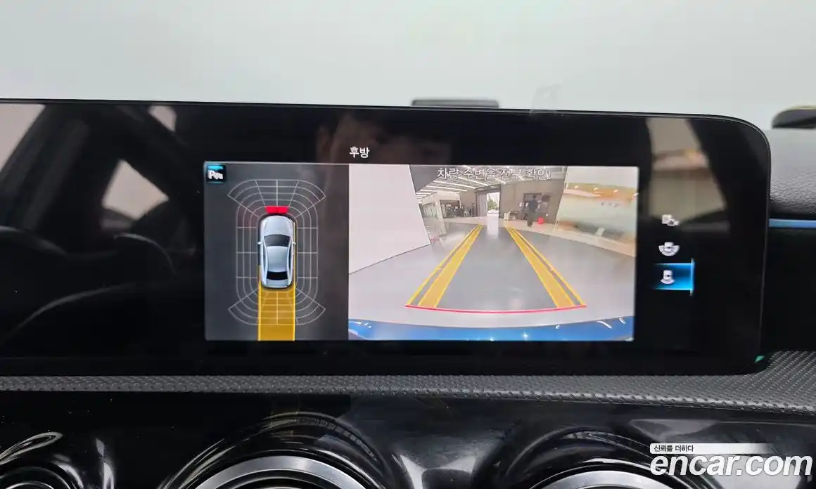 Mercedes-Benz A-Class 2023 2.0 Автомат в Москве № 206521, фото 6