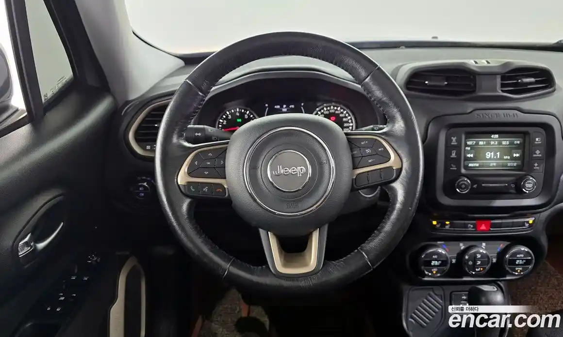 Jeep Renegade 2017 2.4 Автомат в Москве № 208963, фото 19