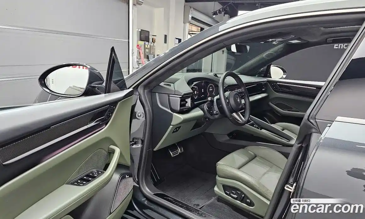 Porsche Macan 2025 0.2 Автомат в Москве № 212916, фото 11