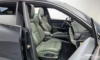 Porsche Macan 2025 0.2 Автомат в Москве № 212916, миниатюра 4