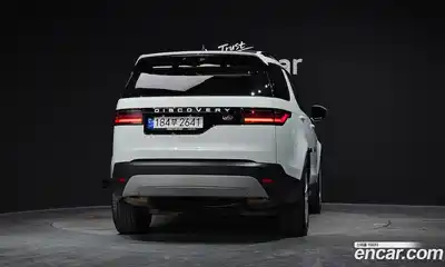 Land Rover Discovery 2023 2.0 Автомат в Москве № 213417, миниатюра 2