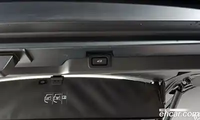 Land Rover Discovery 2023 2.0 Автомат в Москве № 213417, миниатюра 4