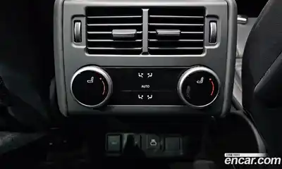 Land Rover Discovery 2023 2.0 Автомат в Москве № 213417, миниатюра 8