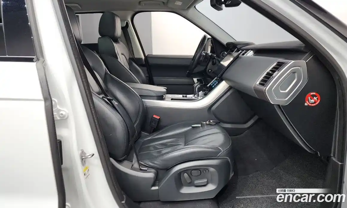 Land Rover Range-Rover Sport 2015 3.0 Автомат в Москве № 213633, фото 12