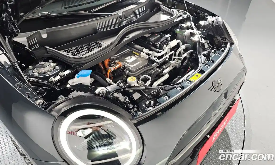 Mini Cooper 2025 0.1 Автомат в Москве № 213975, фото 12